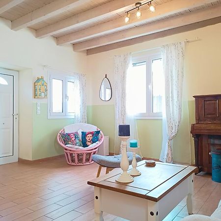 Вилла "Wonderland" Nest Нафплион Экстерьер фото